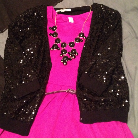 !SOLD! Sold locally! Sequin Cardi