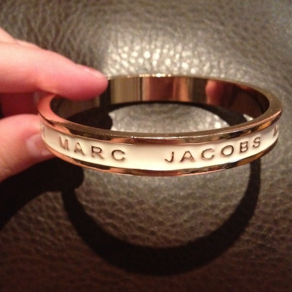 🌻🌻SOLD🌻🌻Authentic Marc by Marc Jacobs bangle - Picture 3 of 4