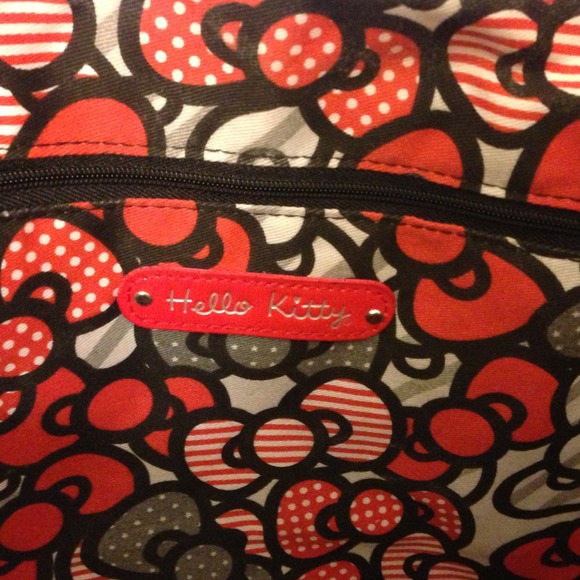 💕SOLD💕Adorable Hello Kitty Quilted Pattern Bag - Picture 2 of 3