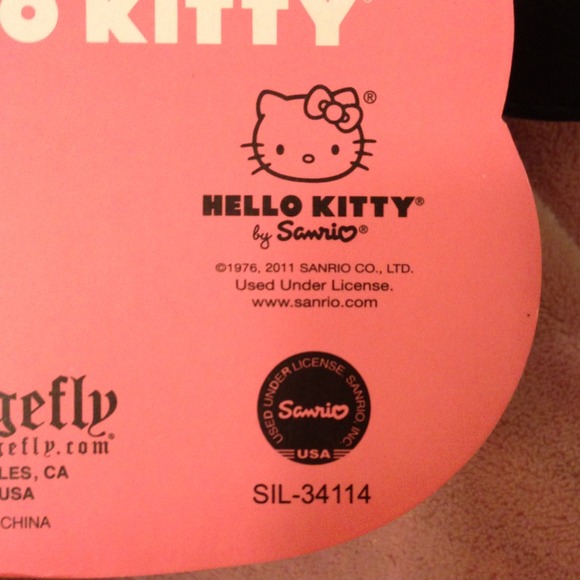 💕SOLD💕Adorable Hello Kitty Quilted Pattern Bag - Picture 3 of 3