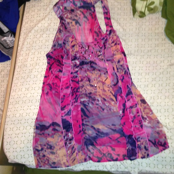 Multicolored tank
