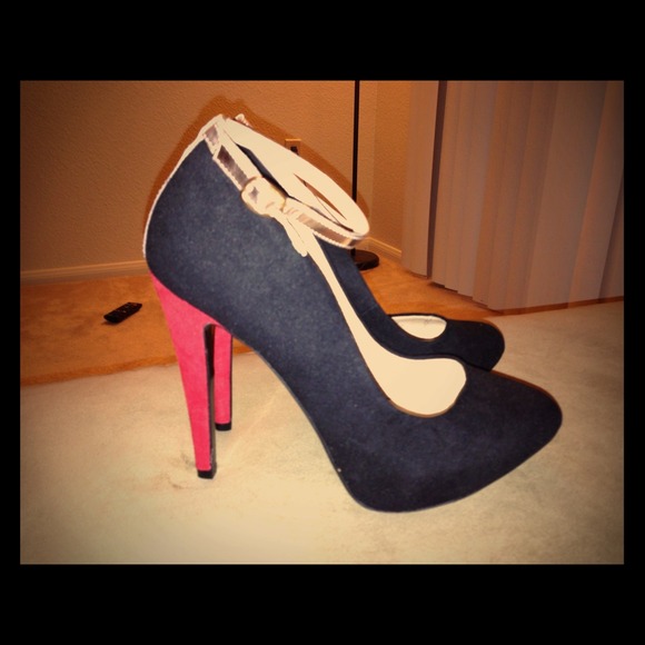 Black and red Mary Jane pumps