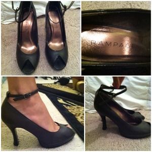 Rampage peep toe pumps 7.5