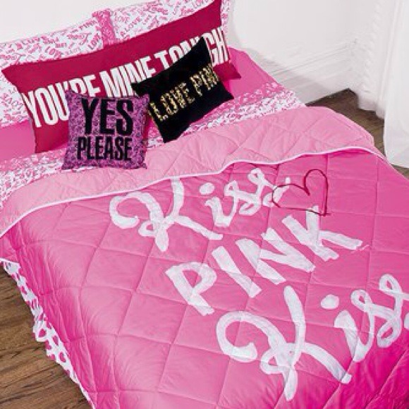 VS PINK comforter set!! ✨RESERVED✨