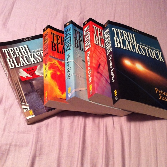 TERRI BLACKSTOCK Series. NWOT