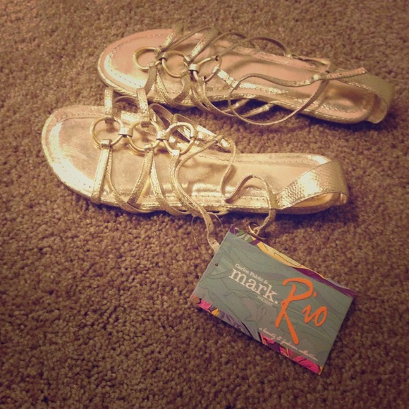 *SOLD* NWT gold gladiator sandals. Size 9.