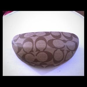 💯 Authentic Coach glass case