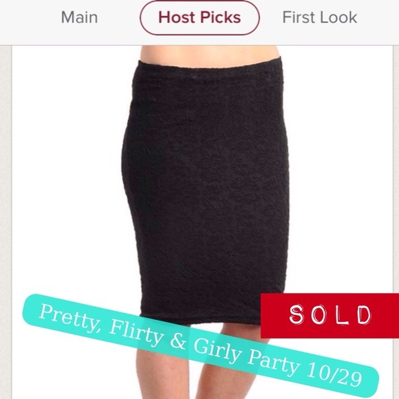 Dresses & Skirts - 🎉Host Pick🎉 Black Lace Skirt. Brand New.