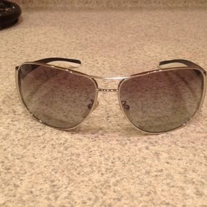 Just reduced!! Prada sunglasses