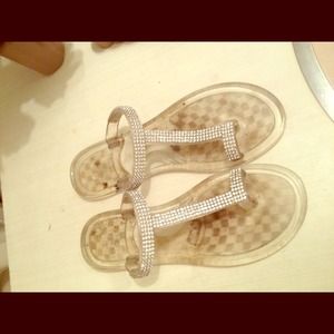 🚫SOLD🚫 Rhinestone toe sandals.