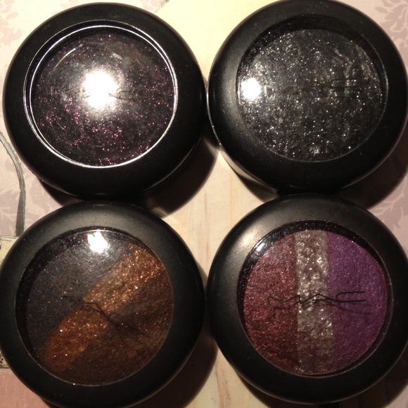 🚫SOLD🚫 MAC limited edition eyeshadow-4 bundle