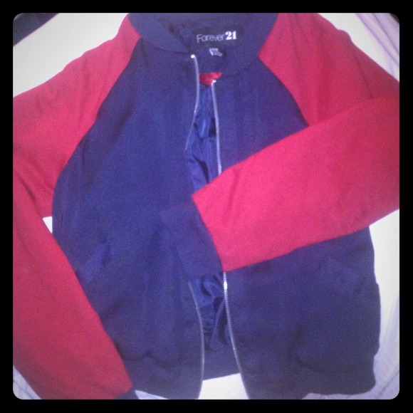 ✌ MARKED DOWN!✌ red/navy blue jacket NEVER WORN!