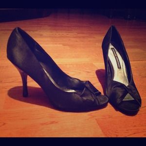 Chinese Laundry peep toe pumps- black satin