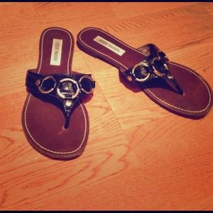 Steve Madden black leather flat sandals