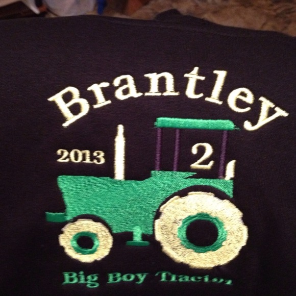 Tshirts - Picture 2 of 4