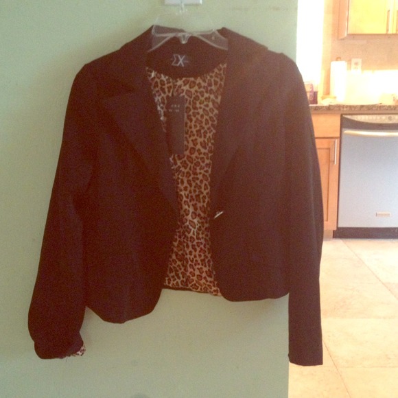 ❗TRADED❗Black blazer with leopard inside
