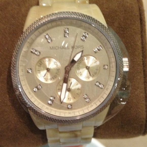 🔴*SOLD*🔴authentic Michael Kors watch - Picture 2 of 4