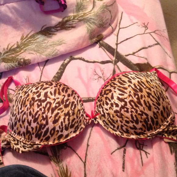 36 B push up bra like new