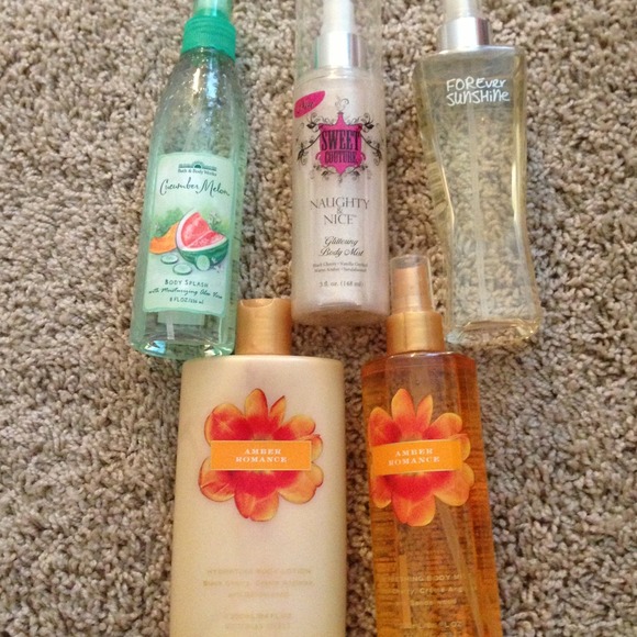 🚫SOLD IN BUNDLE🚫Bundle of sprays and lotions