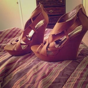 Tan wedges