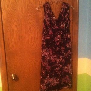Beautiful eggplant floral dress