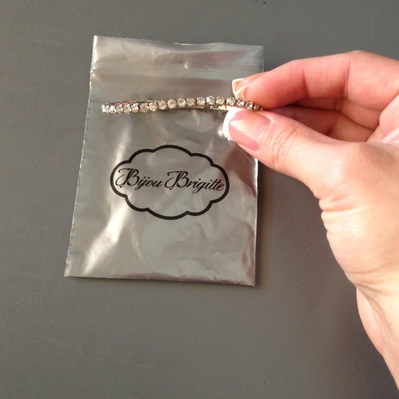 Fashion Jewelry💐Free with any clothing purchase💐 - Picture 2 of 3