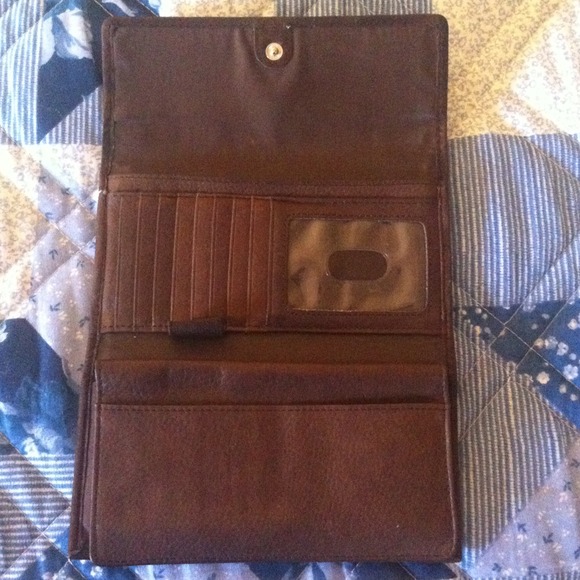 Fossil Wallet!!! - Picture 2 of 4