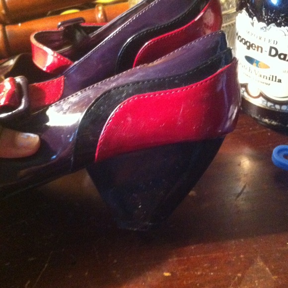 Shoes - Picture 3 of 3