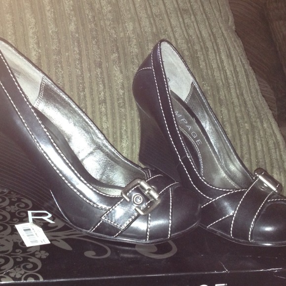 Rampage black wedge size 6m