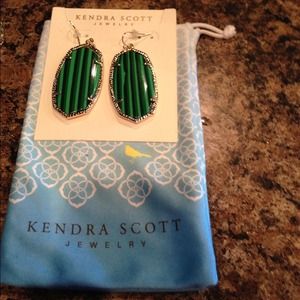 Kendra Scott Danielle earring (green stripe)