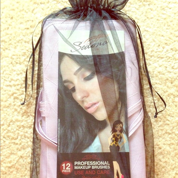 Sedona Lace 12 professional make up brushes