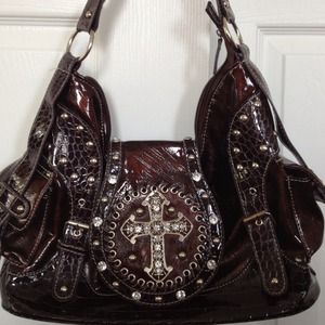 Nice shiny brown detailed handbag