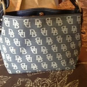 Dooney & Bourke Hand bag