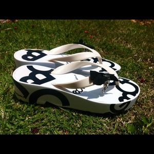 BCBG platform flipflops!