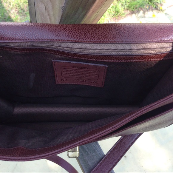 💯 Authentic Grain Leather Coach - Picture 4 of 4
