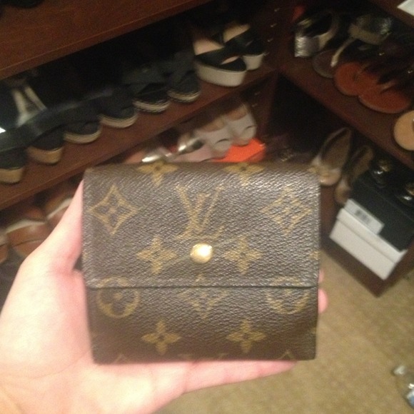 Louis Vuitton wallet. Grea condition. Gently worn