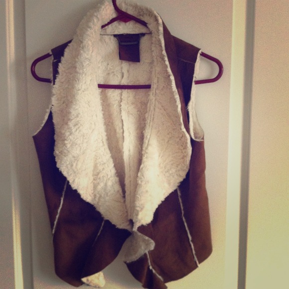 TRADED!!!!!   Faux Shearling Vest