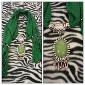 Green jewelry scarf
