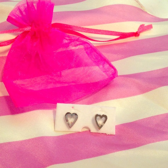 Adorable sterling silver heart earrings