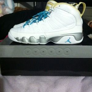 Jordan Retro 9