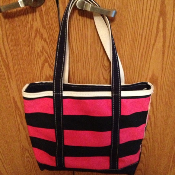 LL Bean tote in Navy/hot pink