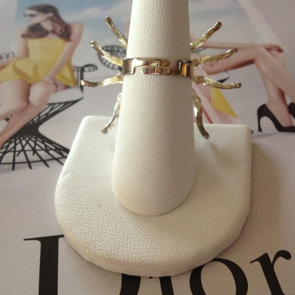 NEW Bundle of 2 Spider Cocktail Rings - Picture 3 of 4