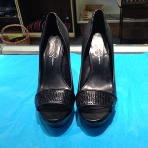 Jessica simpson black snakeskin sandal pumps
