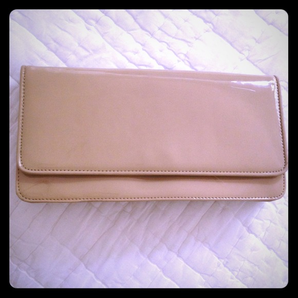 ALDO Clutches & Wallets - 🌹🌹 ALDO .. NUDE CLUTCH..🌺🌺