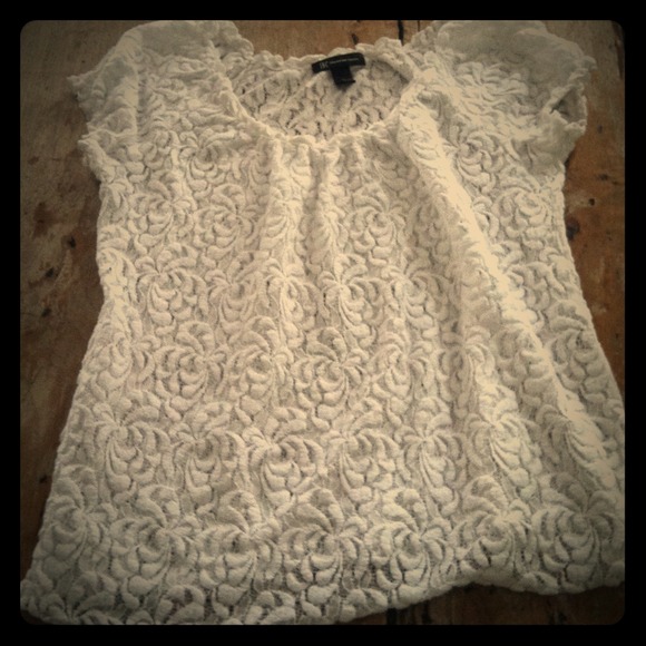 Lace baby doll shirt 🎀