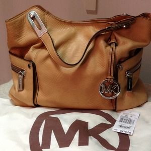 Authentic MK bag.       *HOLD*