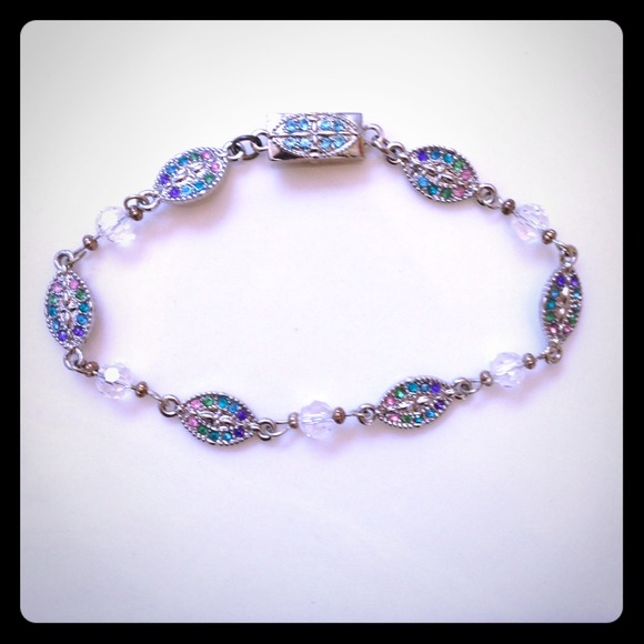 🚫SOLD🚫 Multi-colored Crystal Bracelet NWT