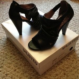 Unlisted by Kenneth Cole