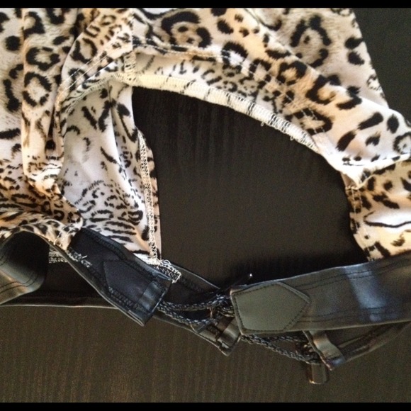 ❌Sold❌ - Picture 2 of 3