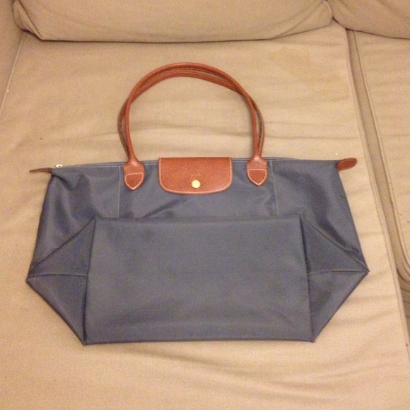 Longchamp Handbags - SOLD 🎉 Authentic Longchamp Le Pliage Large
